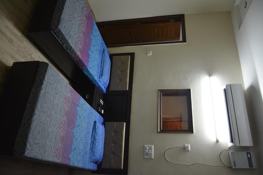 Nest Residency Faridabad Bagian luar foto